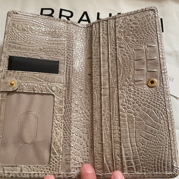 Brahmin Large Duxbury Satchel with matching bifold wallet - Picture 8 of 14